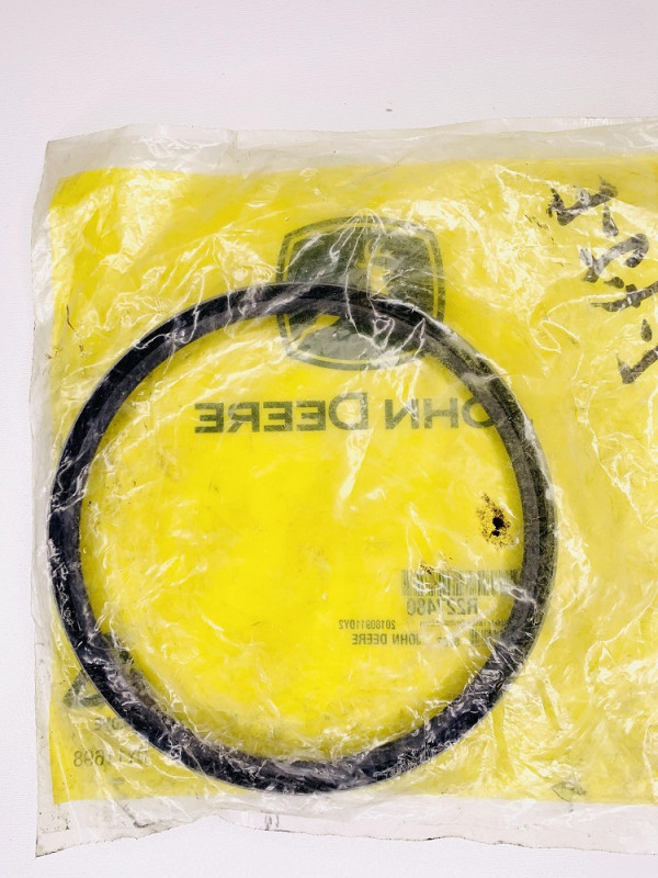 Сальник R227480